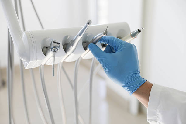 Professional Teeth Whitening technician working in Elsmere, KY
